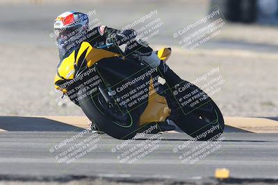 media/Sep-20-2025-Race Pace (Sat) [[d4e1b33f4d]]/Verified/Turn 2 (920am)/